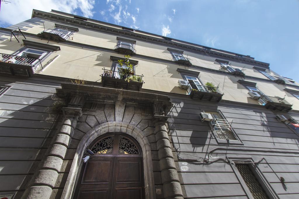 Hotel Residenza Principe Di Carafa Nápoles Exterior foto