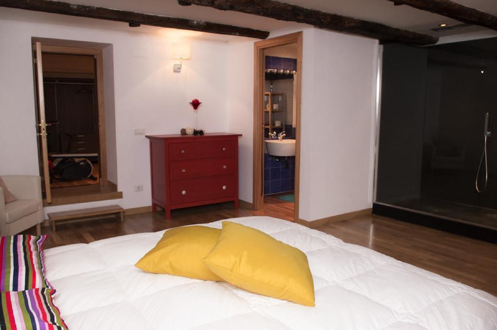 Hotel Residenza Principe Di Carafa Nápoles Habitación foto